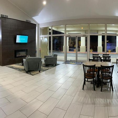 Days Inn By Wyndham Eastland 外观 照片